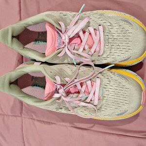 Hoka One One Women size 8